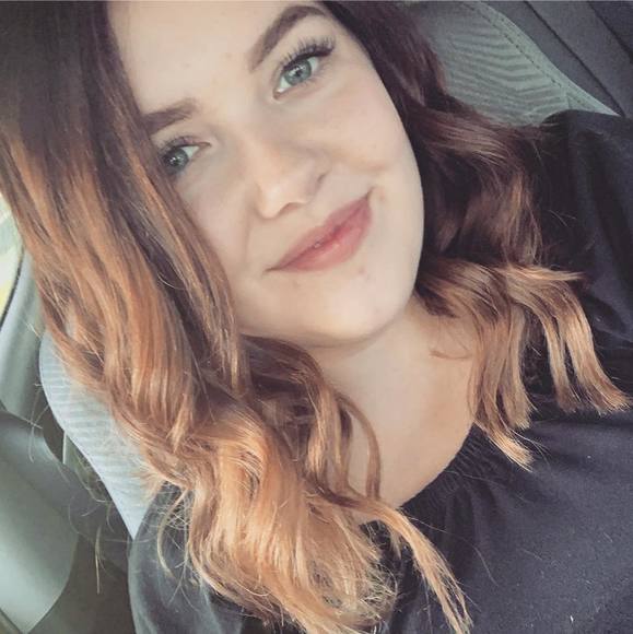 Meet your Posher, Emma - Picture 1 of 1